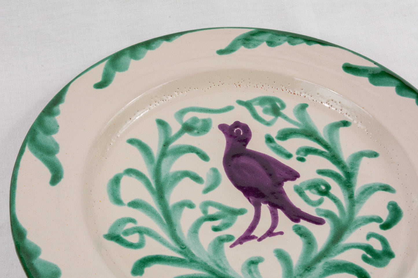 Plato llano verde y morado